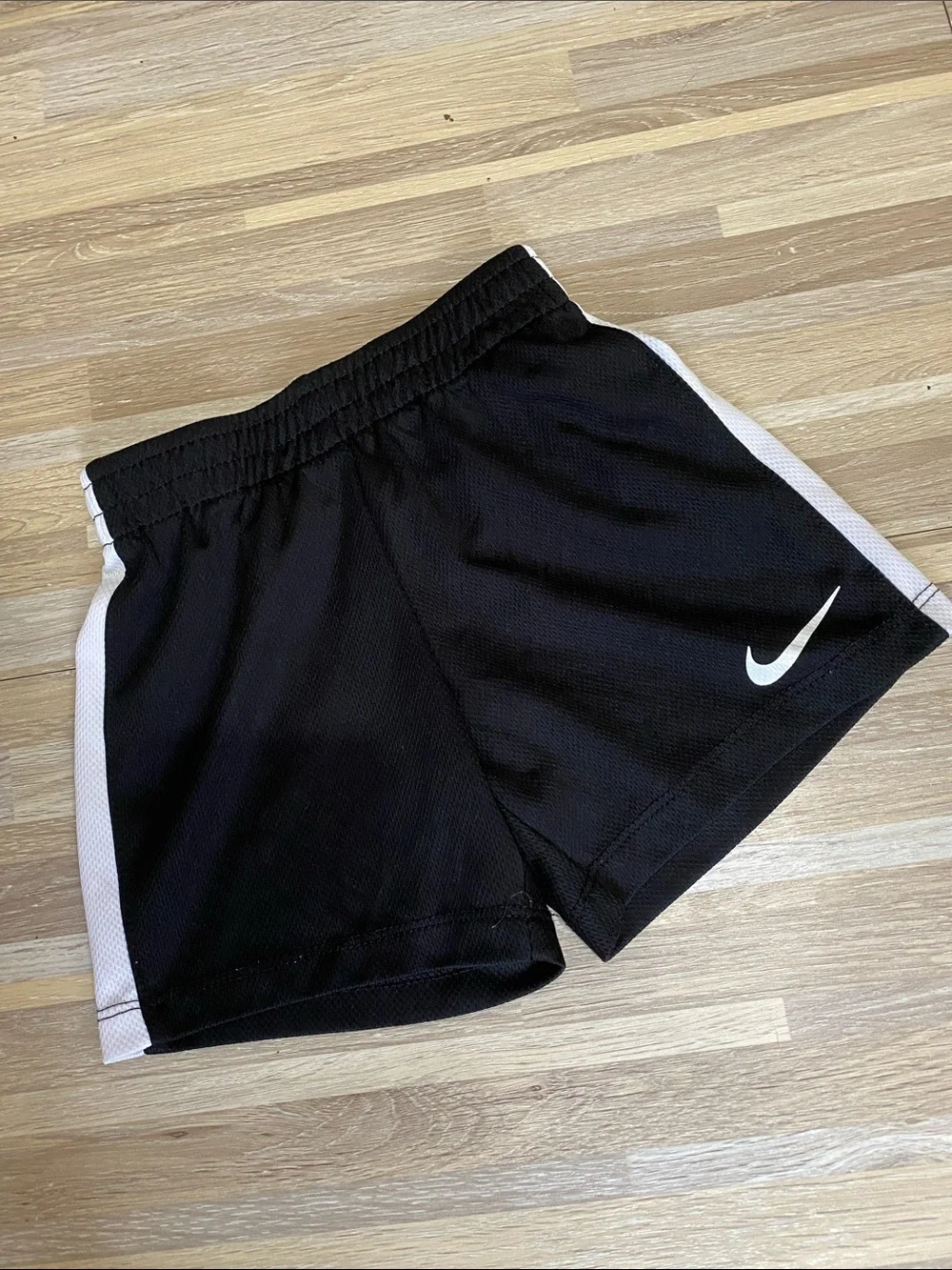 NIKE Athletic Shorts size baby boy 24 months